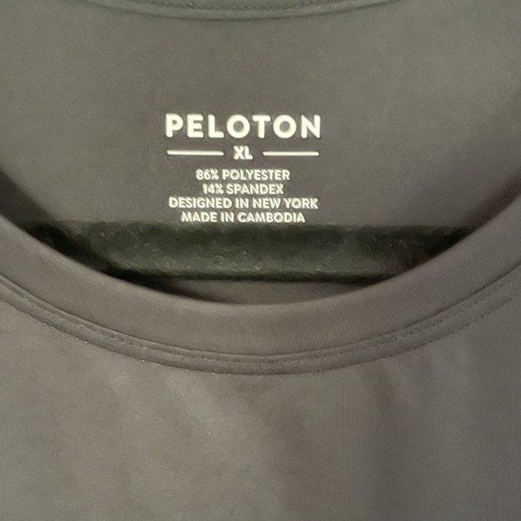 Peloton Black Lightweight Racer Back Tank Top Women's Extra Large - Picture 4 of 4